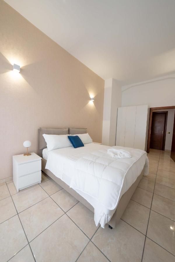 Chiaia Apartment San Pasquale By Dimorra Neapol Exteriér fotografie