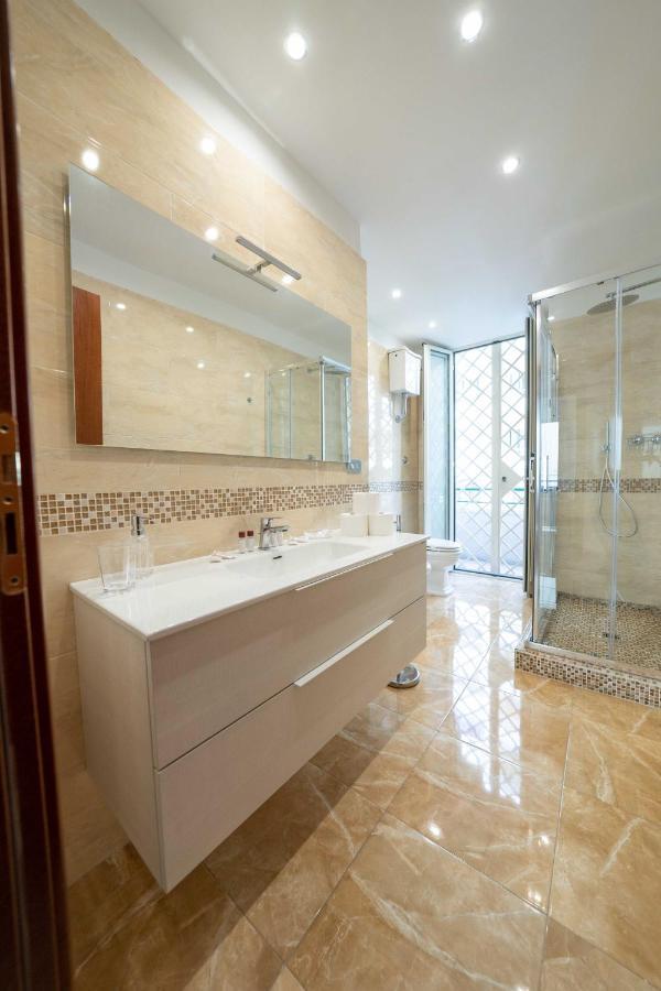 Chiaia Apartment San Pasquale By Dimorra Neapol Exteriér fotografie